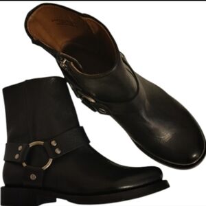 Frye Women’s Veronica Flex Harness Boots – Black Leather – Size 8.5